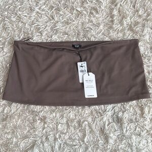 NWT express body contour tube top